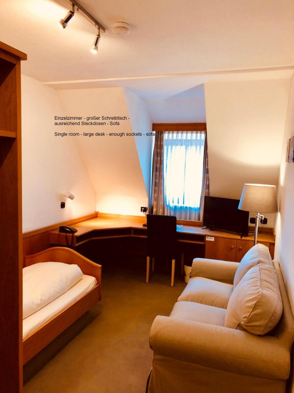 Hotel Und Restaurant Lamm Гинген ан дер Бренц Екстериор снимка