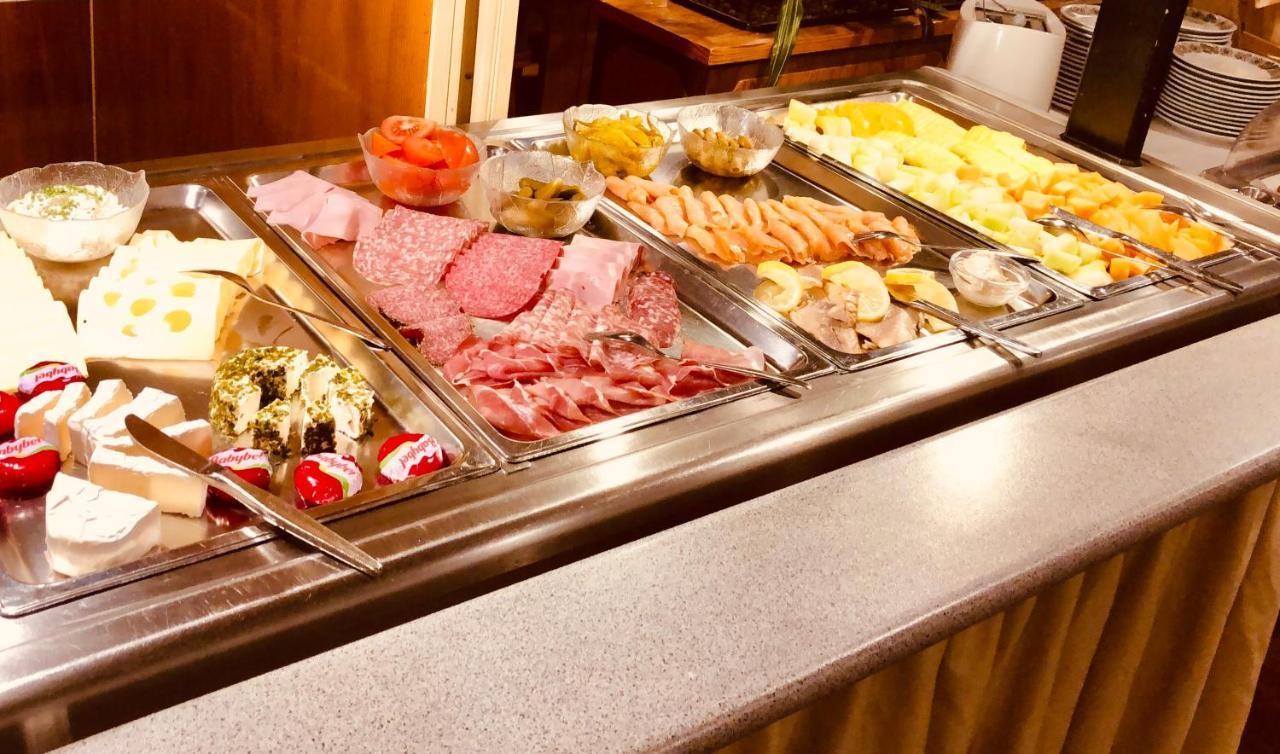 Hotel Und Restaurant Lamm Гинген ан дер Бренц Екстериор снимка